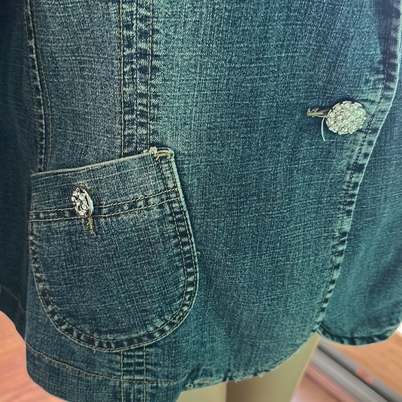 🪻🪻Mwah Denim Jean Jacket🪻🪻 - Picture 6 of 10